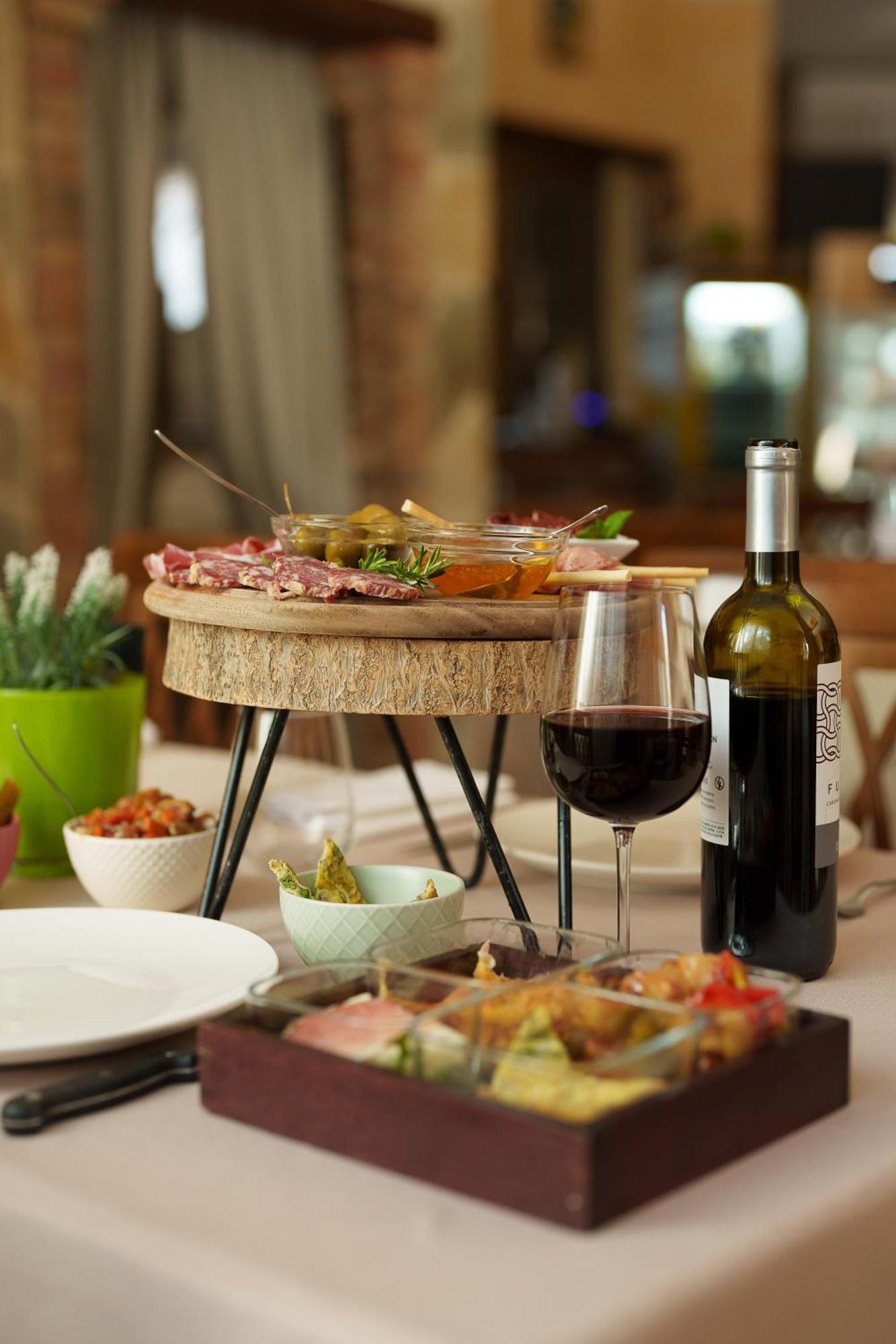 La Dolce Vita Regalbuto Екстериор снимка